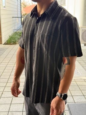 Vatpave Short-Sleeve Button-Up Shirt